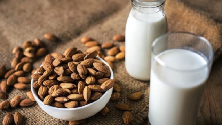 What Happens If You Eat 4 Almonds A Day