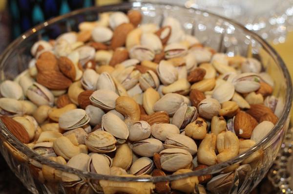 What Happens If You Eat 4 Almonds A Day