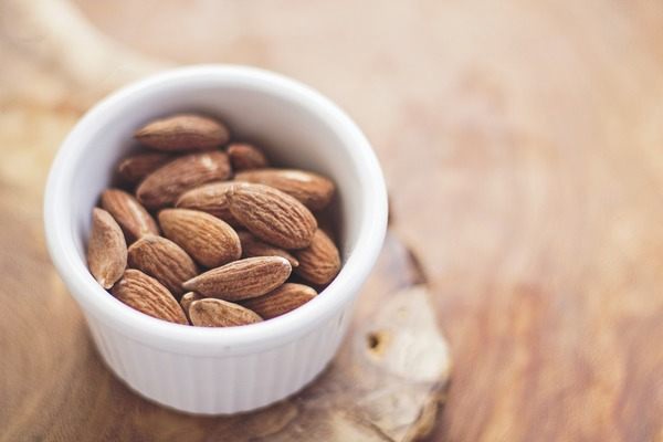 What Happens If You Eat 4 Almonds A Day
